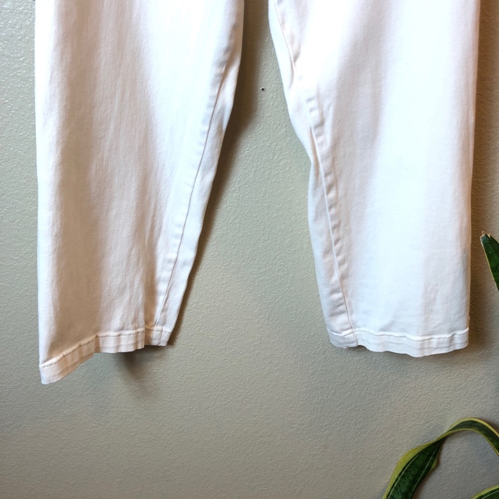 Kut From The Kloth || Charlotte Crop Capris Pants - Picture 6 of 10